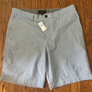 Banana Republic blue and white striped seersucker Aiden shorts